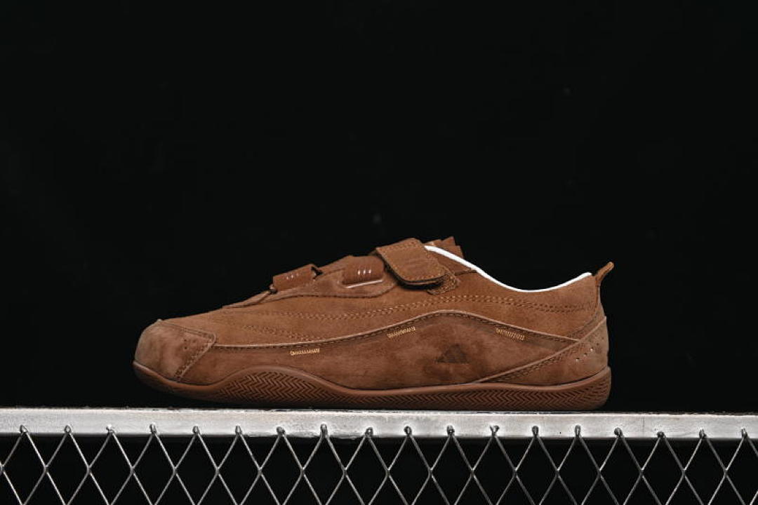 URBAN REVERIE BROWN/WHITE · KJ4034, photo 1