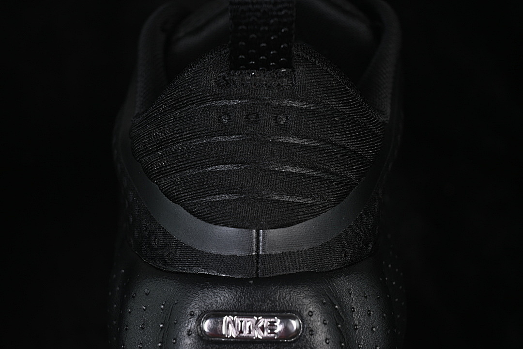 Unbranded [HQ4308-001]-[MIND 002 BLACK/HYPER CRIMSON/HYPER CRIMSON/CHROME]-[WOMAN:36-39]-[MAN:40-45] - Image 6