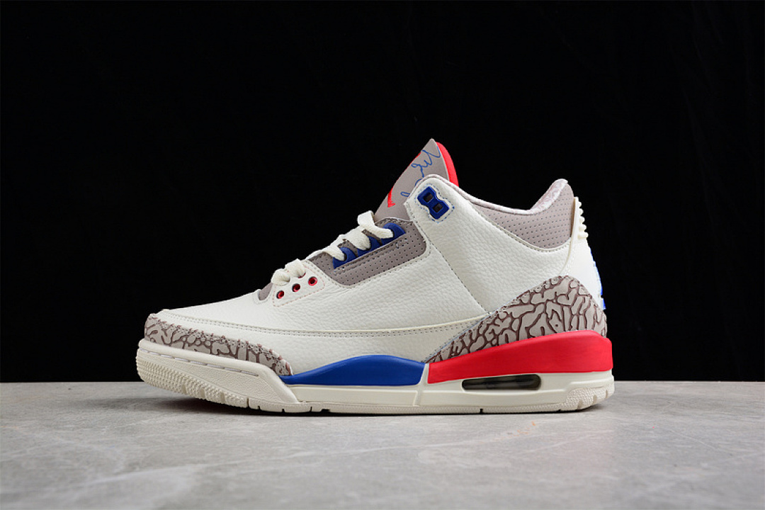 Jordan [136064-140]-[AIR JORDAN 3 RETRO INTERNATIONAL FLIGHT SAIL/SPORT ROYAL-FIRE RED]-[MAN:40-48], photo 1