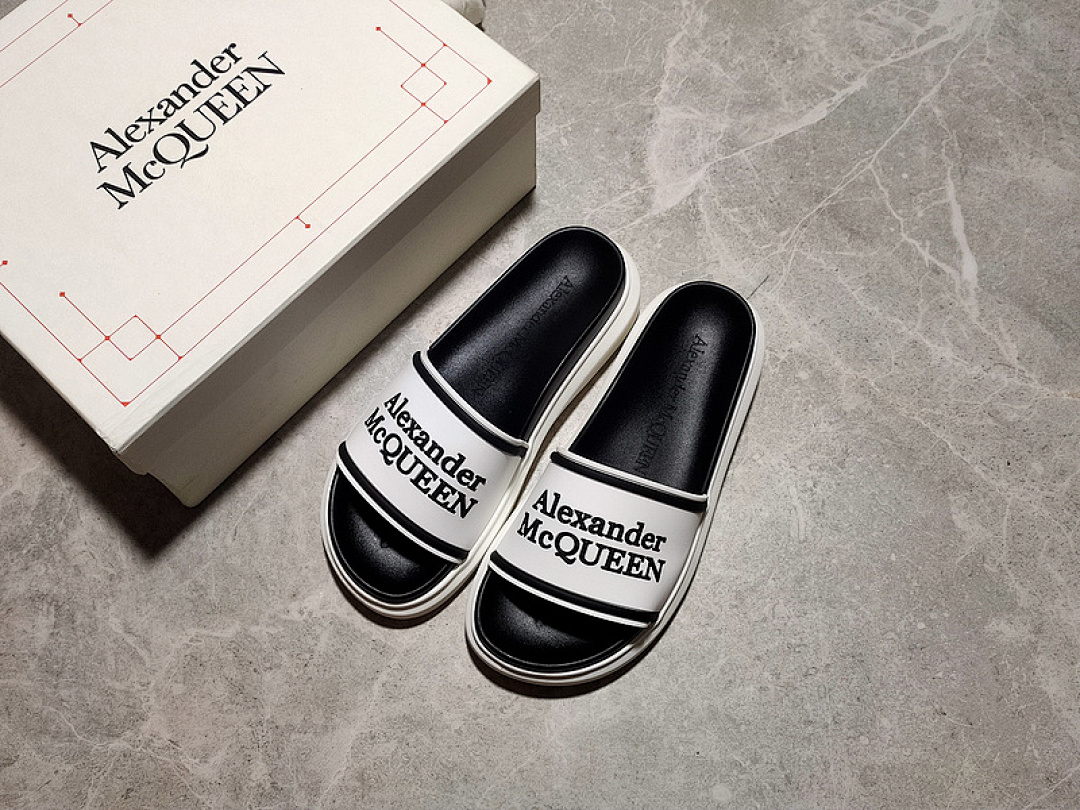 Alexander McQueen [ALE*XANDER MCQUEEN HYBRID SIGNATURE SLIDES WHITE/BLACK/WHITE]-[WOMAN:35-40] - Image 9