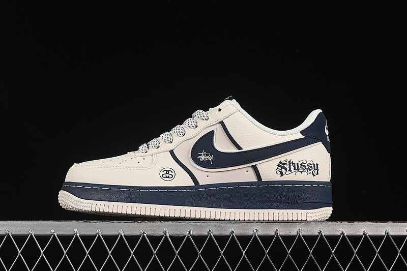 Nike Nike AIR FORCE 1 07 LOW WHITE/BLUE · QW5836-009, photo 1