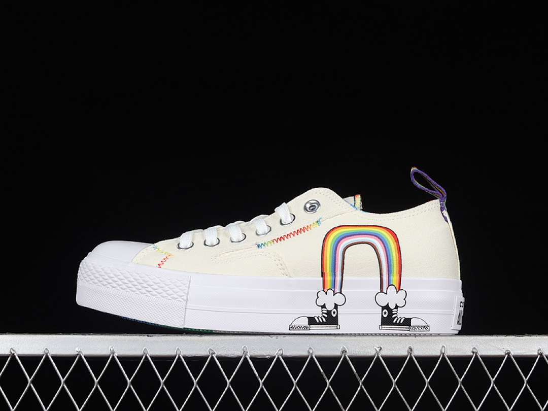 Converse [A02264C]-[CHUCK TAYLOR ALL STAR LIFT PLATFORM LOW PRIDE EGRET/UNIVERSITY RED]-[WOMAN:35-42], photo 1