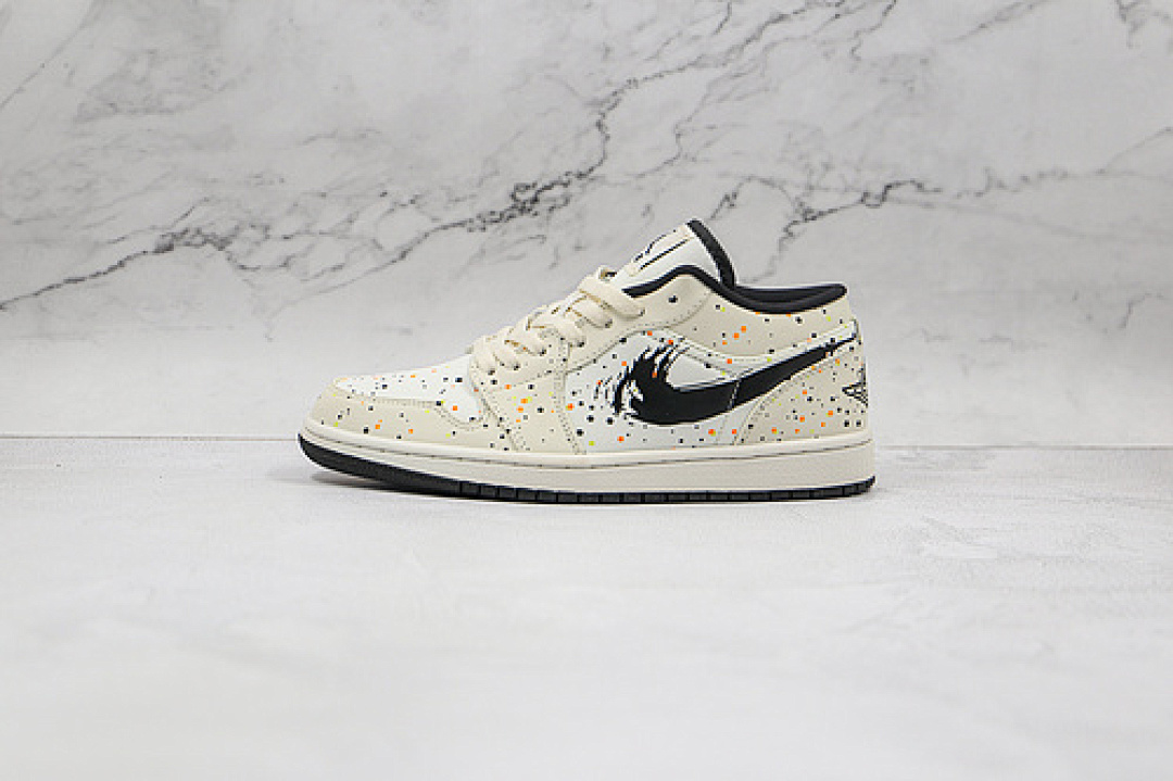 Jordan [DM3528-100]-[AIR JORDAN 1 LOW PAINT SPLATTER BEIGE/BEIGE/BLACK]-[WOMAN:36-39]-[MAN:40-46], photo 1