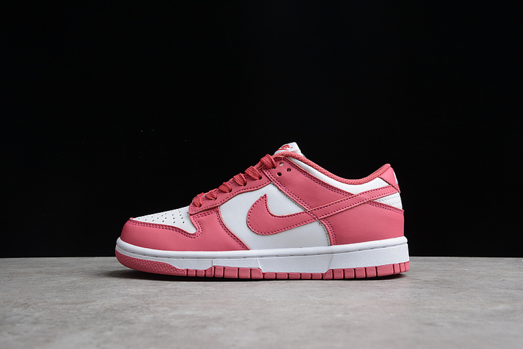 Nike SB DUNK LOW WHITE/ARCHEO PINK/WHITE · DD1503-111, photo 1