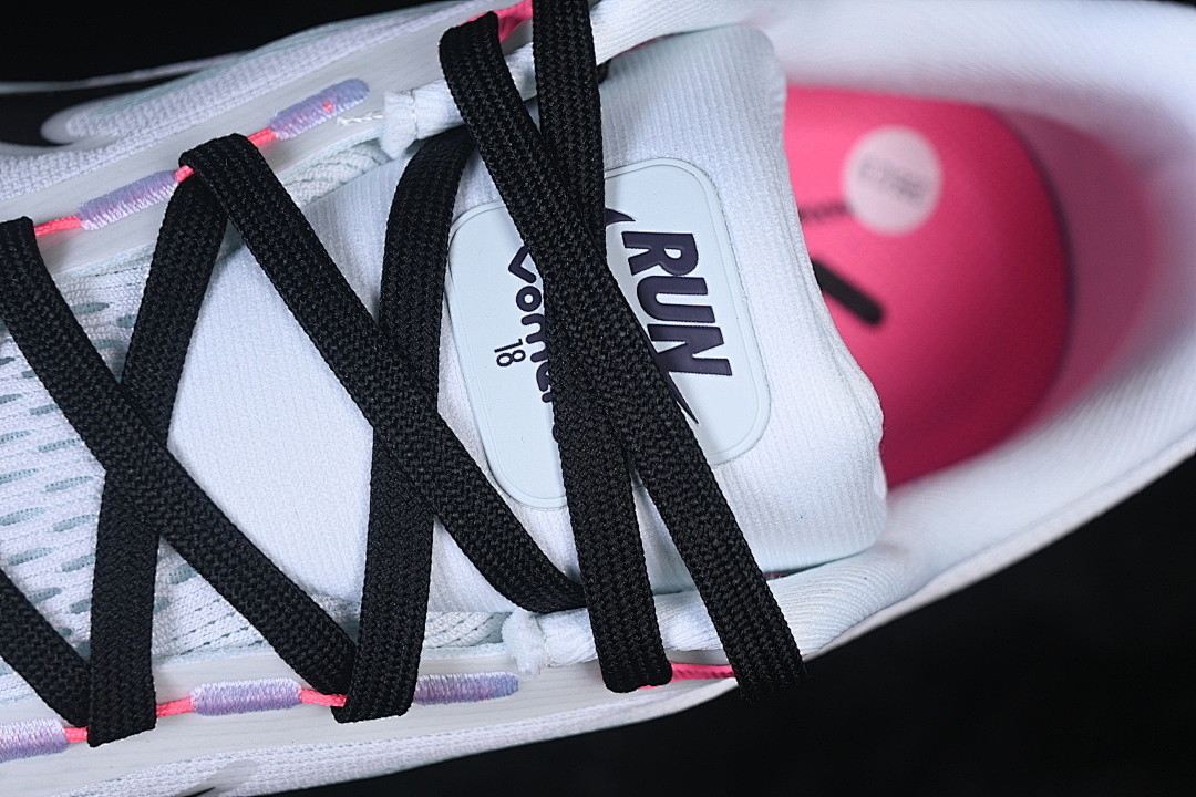 Nike [IM6676-104]-[VOMERO 18 WHITE/GLACIER BLUE/HYPER PINK/BLACK]-[WOMAN:36-39]-[MAN:40-46] - Image 9
