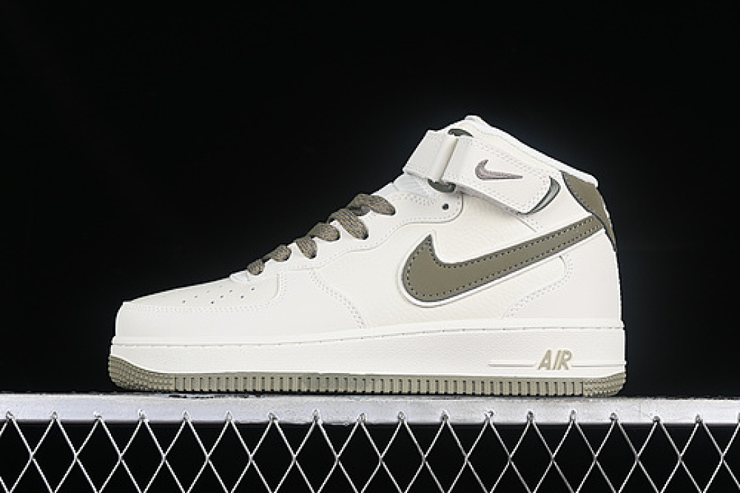 Nike [SH0235-577]-[AIR FORCE 1 07 MID OFF WHITE/GREEN]-[WOMAN:36-39]-[MAN:40-45], photo 1