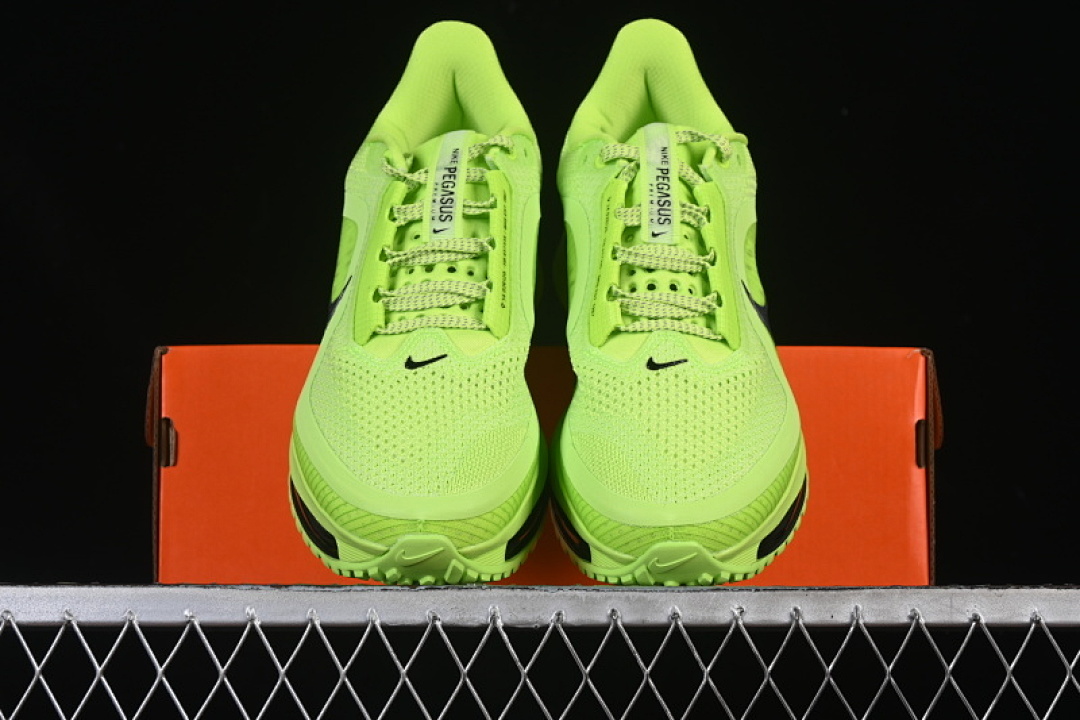 Nike [HQ2592-700]-[AIR ZOOM PEGASUS PREMIUM MATCHA GREEN/BLACK]-[WOMAN:35.5-39]-[MAN:40-46] - Image 12
