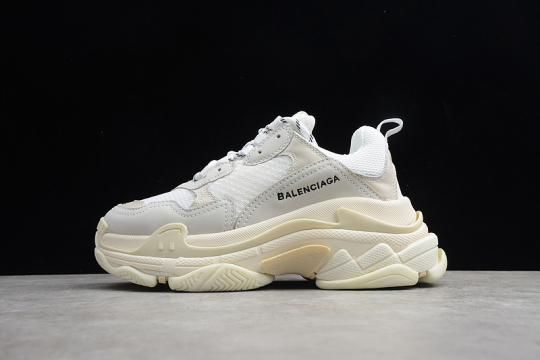 TRIPLE S SNEAKER DADSHOE WHITE/WHITE · ECBA700323F, photo 1