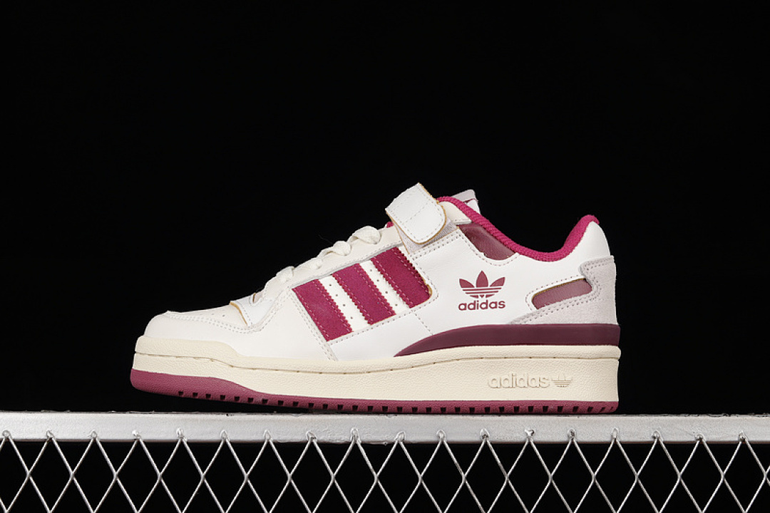 FORUM 84 LOW SHOES CLOUD WHITE/POWER BERRY · GV9114, photo 1