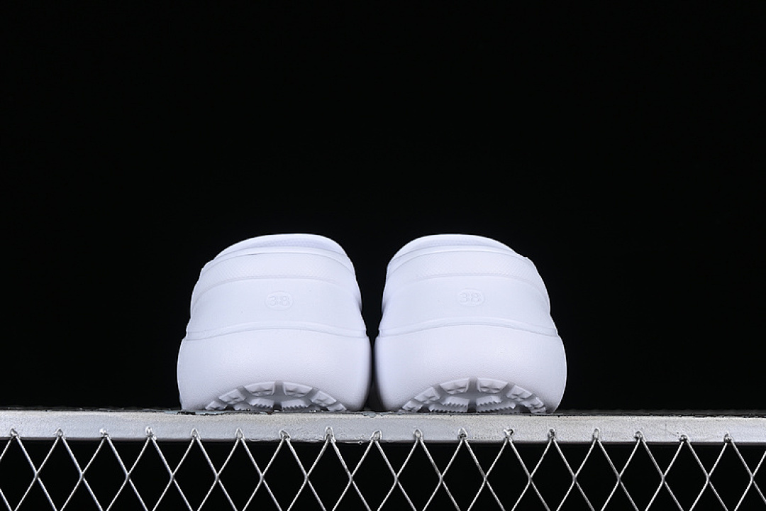 Balenciaga [W1S8E9000]-[BA*LEN*CIAGA POOL CROCS WHITE]-[WOMAN:36-40] - Image 11