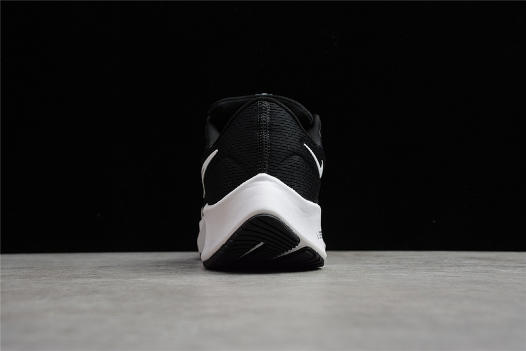 Nike [CW7356-002]-[AIR ZOOM PEGASUS 38 BLACK/ANTHRACITE/VOLT/WHITE]-[WOMAN:36-39]-[MAN:40-45] - Image 2