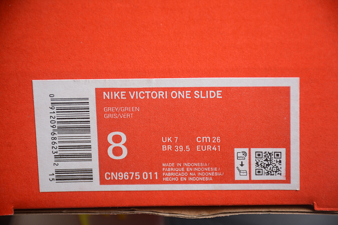 Nike [CN9675-011]-[VICTORI ONE SLIDE GREY FOG/SMOKE GREY/VOLT]-[WOMAN:36-39]-[MAN:40-45] - Image 2