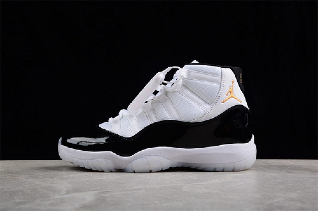 Jordan [CT8012-170]-[AIR JORDAN 11 RETRO CONCORD DEFINING MOMENTS 2023 WHITE/BLACK/METALLIC (GOLD]), photo 1