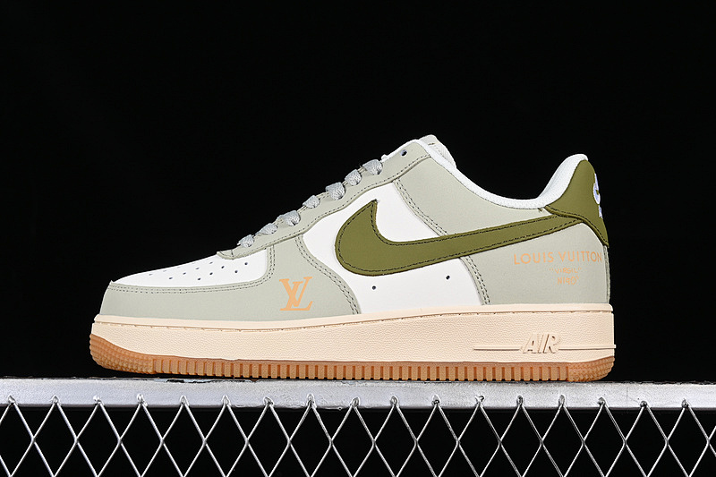 Nike Nike AIR FORCE 1 07 LOW WHITE/GREEN/BROWN-GREEN · BS9055-714, photo 1