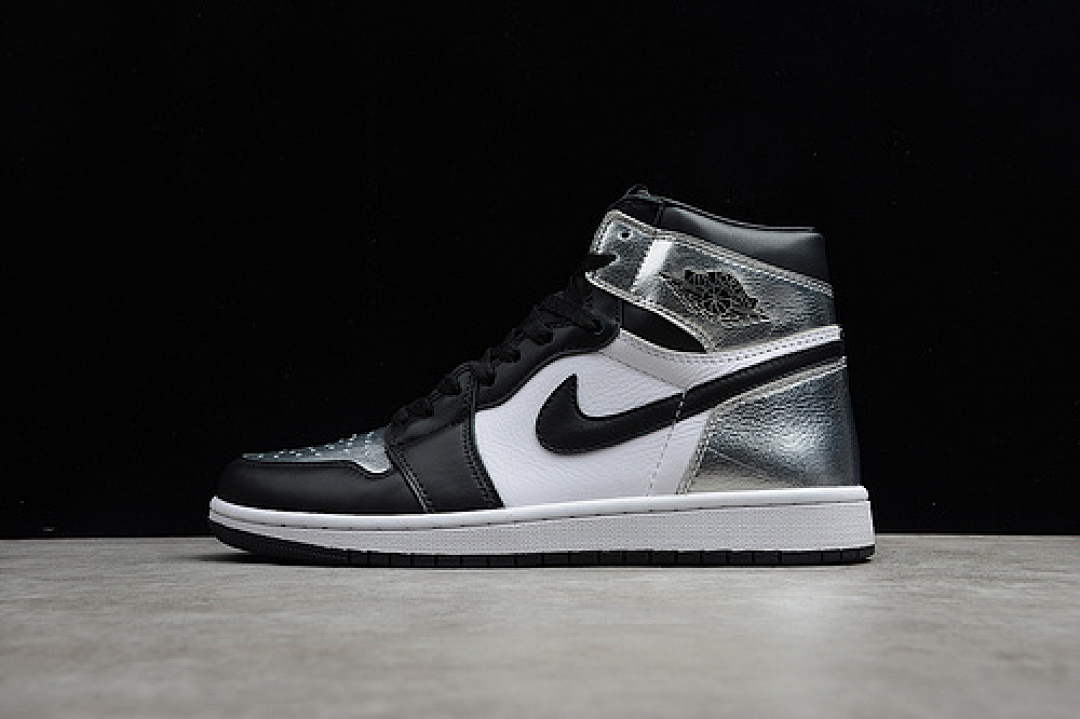 Jordan [CD0461-001]-[AIR JORDAN 1 HIGH OG WMNS SILVER TOE BLACK/METALLIC SILVER-WHITE], photo 1