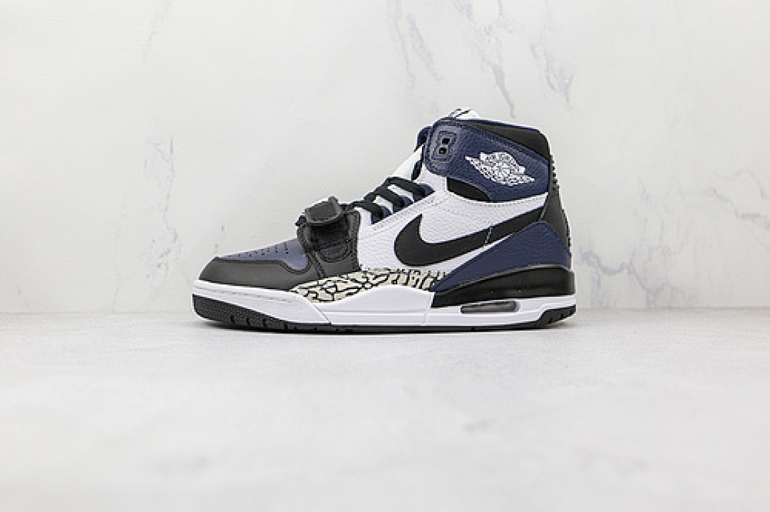 Jordan Jordan LEGACY 312 MIDNIGHT NAVY/BLACK/WHITE · DO7441-401, photo 1
