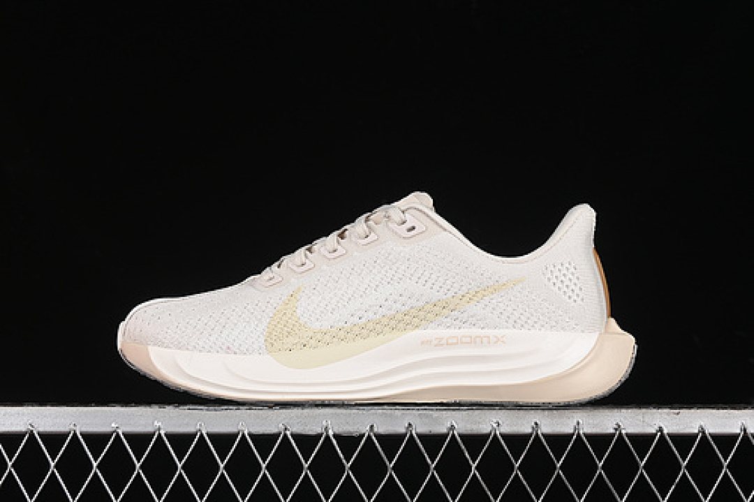 Nike Nike AIR ZOOM PEGASUS 35 LIGHT OREWOOD BROWN/COCONUT MILK/SAIL/GUM BROWN/GOLD · FQ7261-100, photo 1