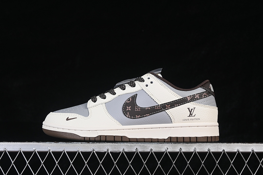 Nike DUNK LOW CASUAL SNEAKERS LIGHT GRAY/WHITE/BLACK · XS6089-630, photo 1