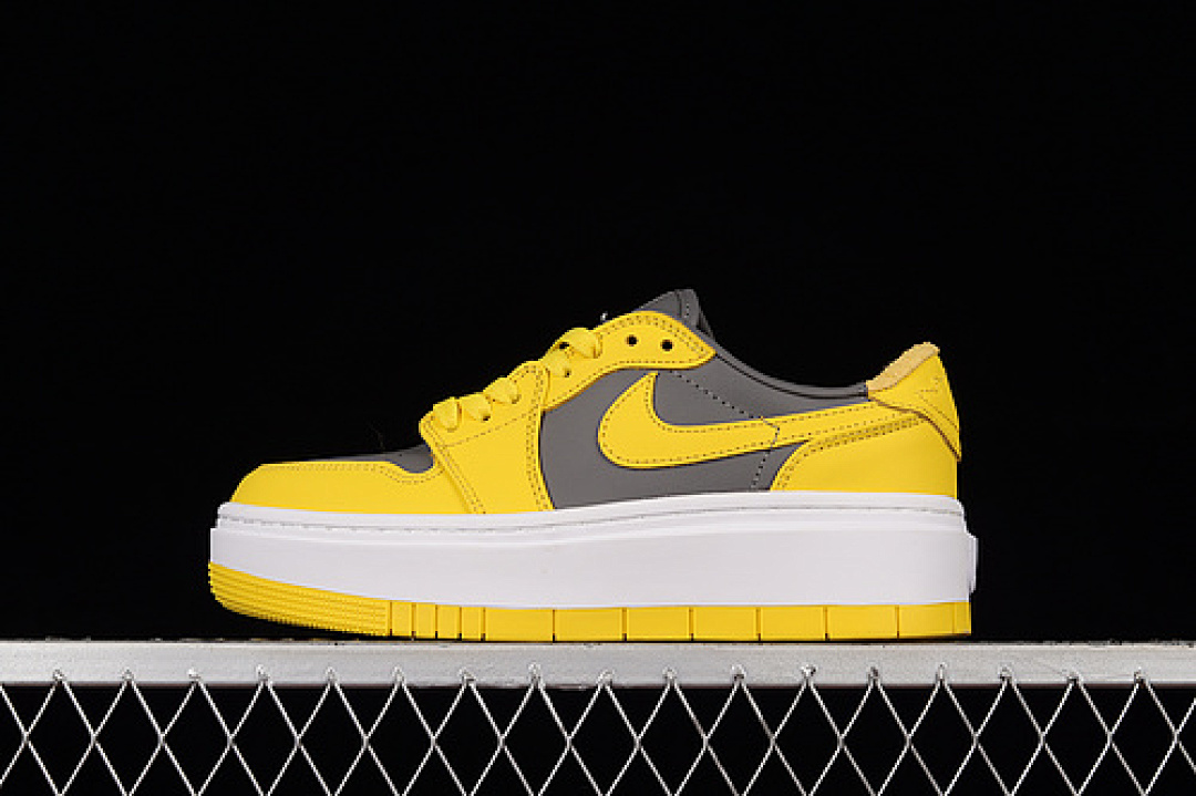 Jordan AIR Jordan 1 ELEVATE LOW CEMENT GREY/VARSITY MAIZE · DH7004-017, photo 1