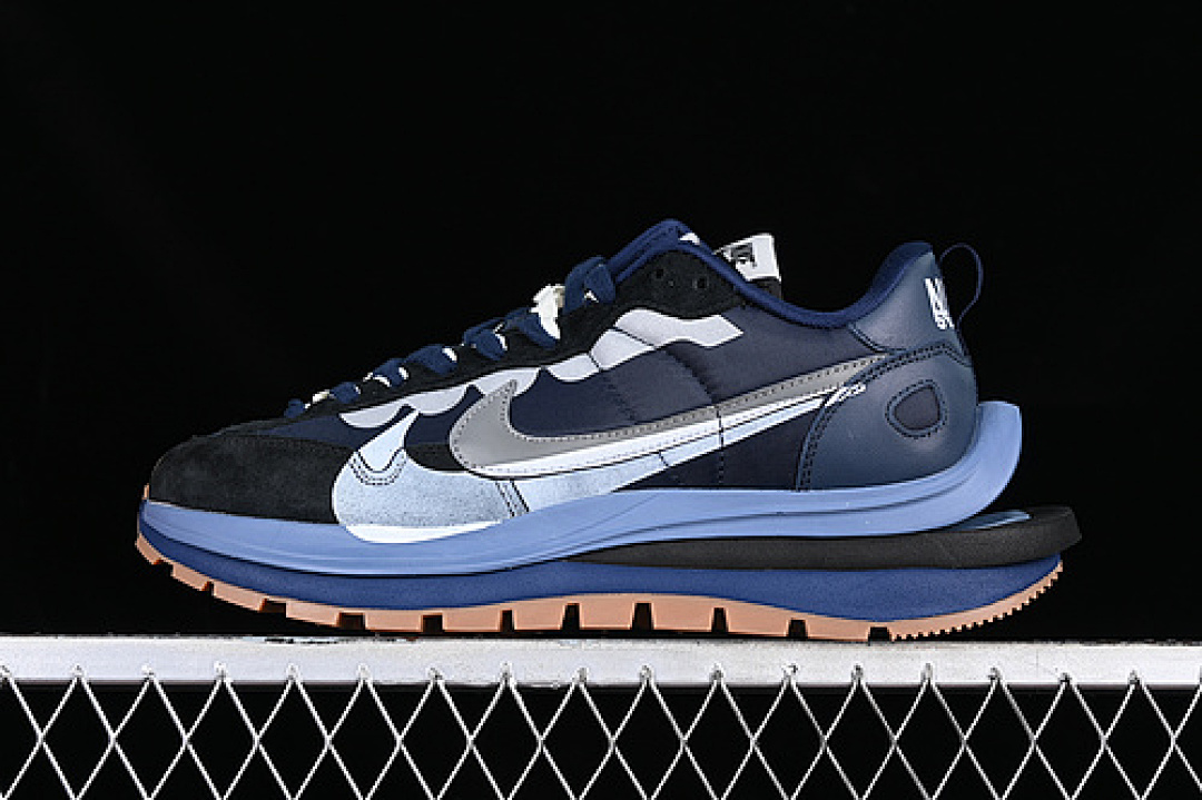 Sacai [DD1875-700]-[SACAI VAPORWAFFLE 3.0 WHITE/GREY/BLUE]-[WOMAN:36-39]-[MAN:40-46], photo 1