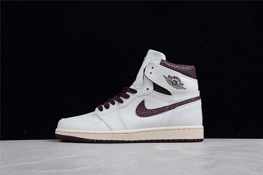 Jordan A MA MANIÉRE X AIR Jordan 1 HIGH OG AIRNESS SAIL/BURGUNDY CRUSH · DO7097-100, photo 1
