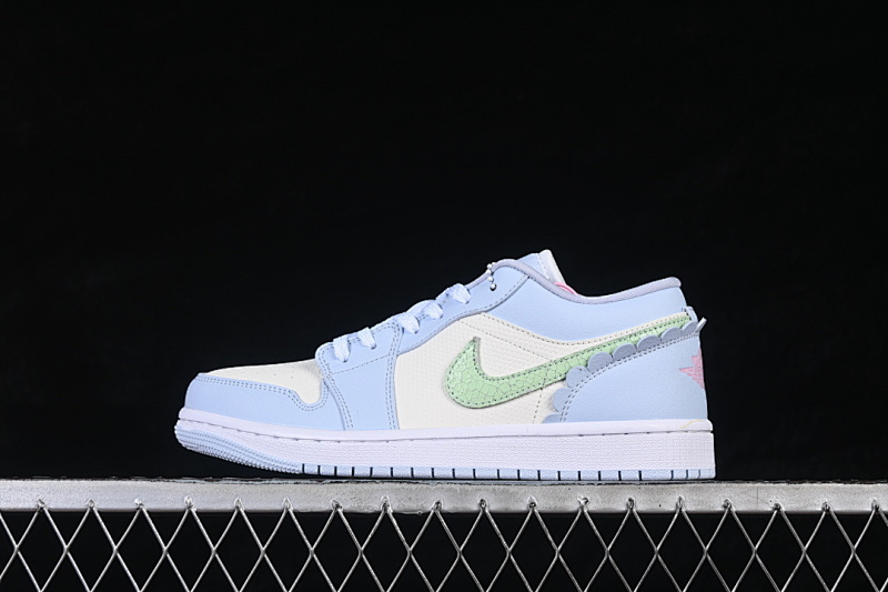 Jordan Jordan 1 LOW SE HALF BLUE/SAIL/WHITE/VAPOR GREEN · IB7113-403, photo 1