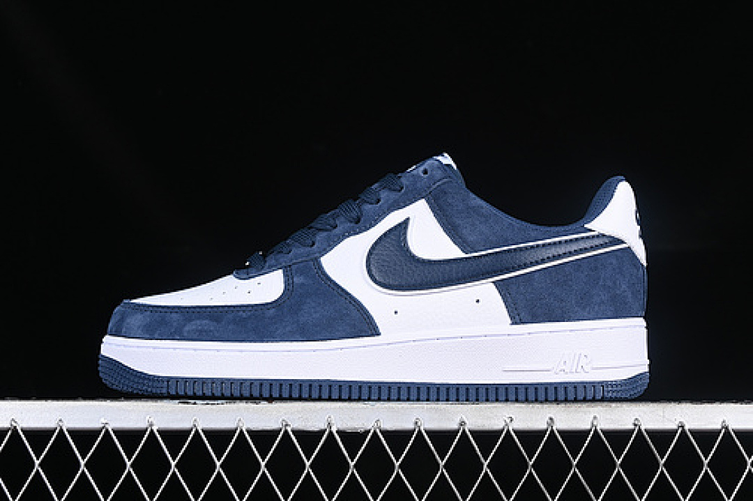 Nike [CW2288-111]-[AIR FORCE 1 07 LOW WHITE/BLUE]-[WOMAN:36-39]-[MAN:40-45], photo 1