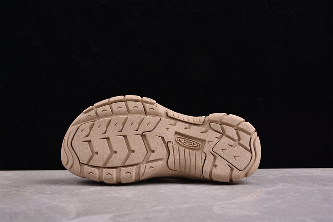 Keen [KEEN UNEEK FLAT-M BROWN]-[WOMAN:35-39]-[MAN:40-45] - Image 12