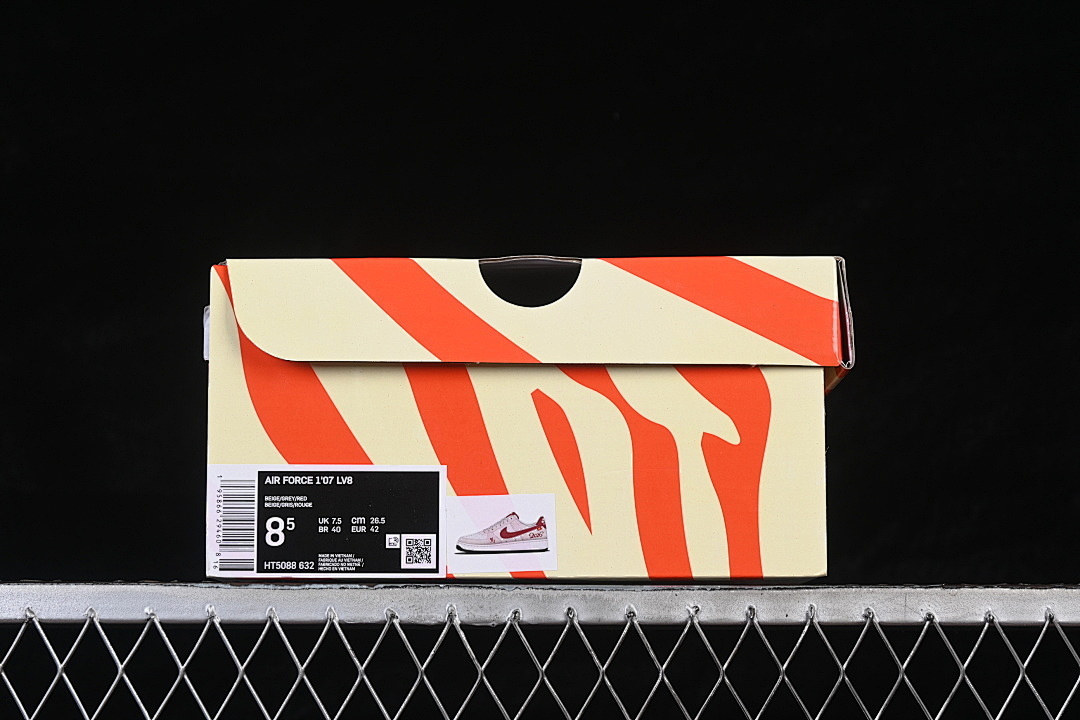 Nike [HT5088-632]-[AIR FORCE 1 07 LOW CASUAL SNEAKERS WHITE/GREY/RED]-[WOMAN:36-39]-[MAN:40-45] - Image 12