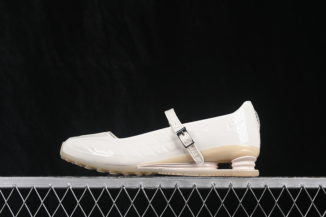 SHOX Z SPRING AIR COLUMN BALLET SHOES WHEAT/WHITE · IR5510-100, photo 1