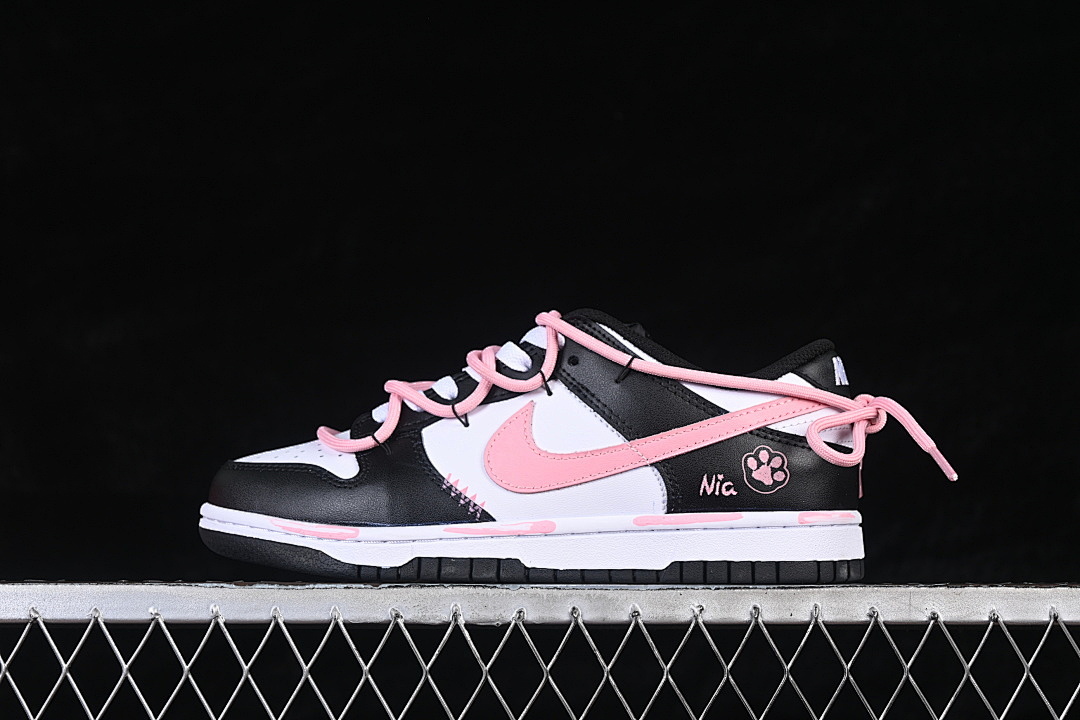 Nike SB DUNK LOW CASUAL SNEAKERS WHITE/BLACK/PINK · DD1503-101, photo 1