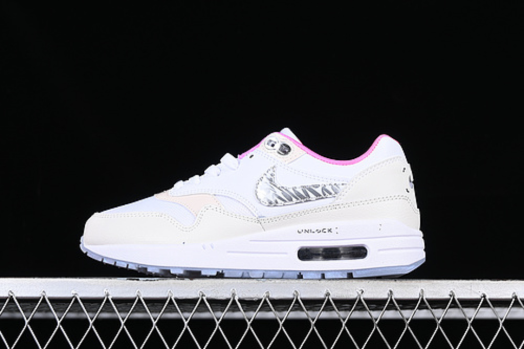 Unbranded [FN0608-101]-[AIR MAX 1 UNLOCK YOUR SPACE WHITE/WHITE/PHANTOM GREY/METALLIC (SILVER]), photo 1