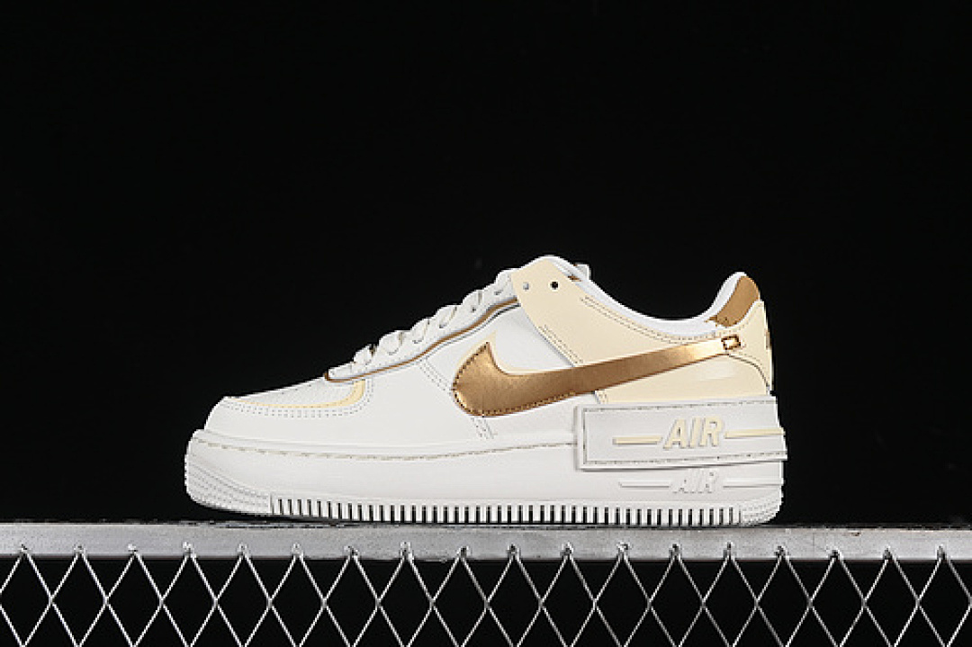 Nike [DZ1847-108]-[AIR FORCE 1 SHADOW WHITE/YELLOW/GOLD]-[WOMAN:35.5-40], photo 1
