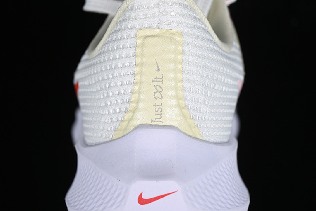 Nike [FZ5059-121]-[AIR ZOOM PEGASUS 40 YEAR OF THE DRAGON SAIL/WHITE/COCONUT MILK/DRAGON RED][36-40] - Image 7