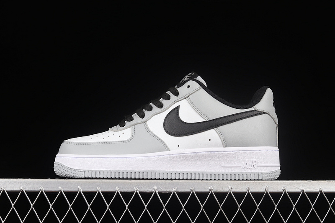 Nike Nike AIR FORCE 1 LOW 07 SU19 WHITE/BLACK/GREY · CN6403-105, photo 1