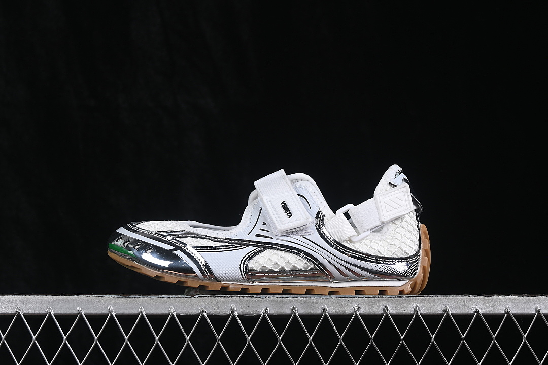 [ORBIT FLASH FLAT MARY JANE SHOES SILVER/WHEAT]-[WOMAN:35-39]-[MAN:40], photo 1