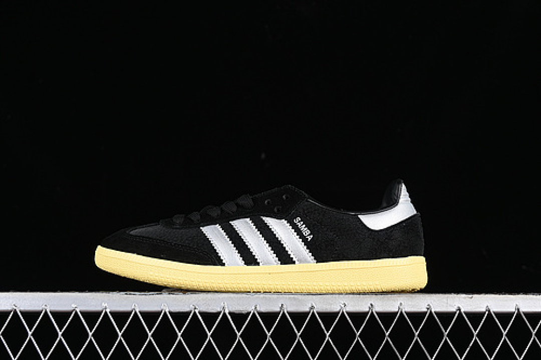 Adidas [IE8128]-[SAMBA OG CORE BLACK/MATTE SILVER/ALMOST YELLOW]-[WOMAN:36-39]-[MAN:40-45], photo 1