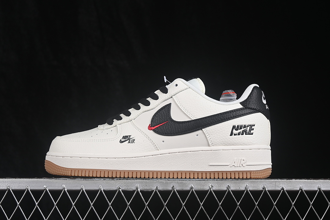 Nike [DN9688-121]-[AIR FORCE 1 07 LOW CASUAL SNEAKERS BLACK/WHITE]-[WOMAN:36-39]-[MAN:40-45], photo 1