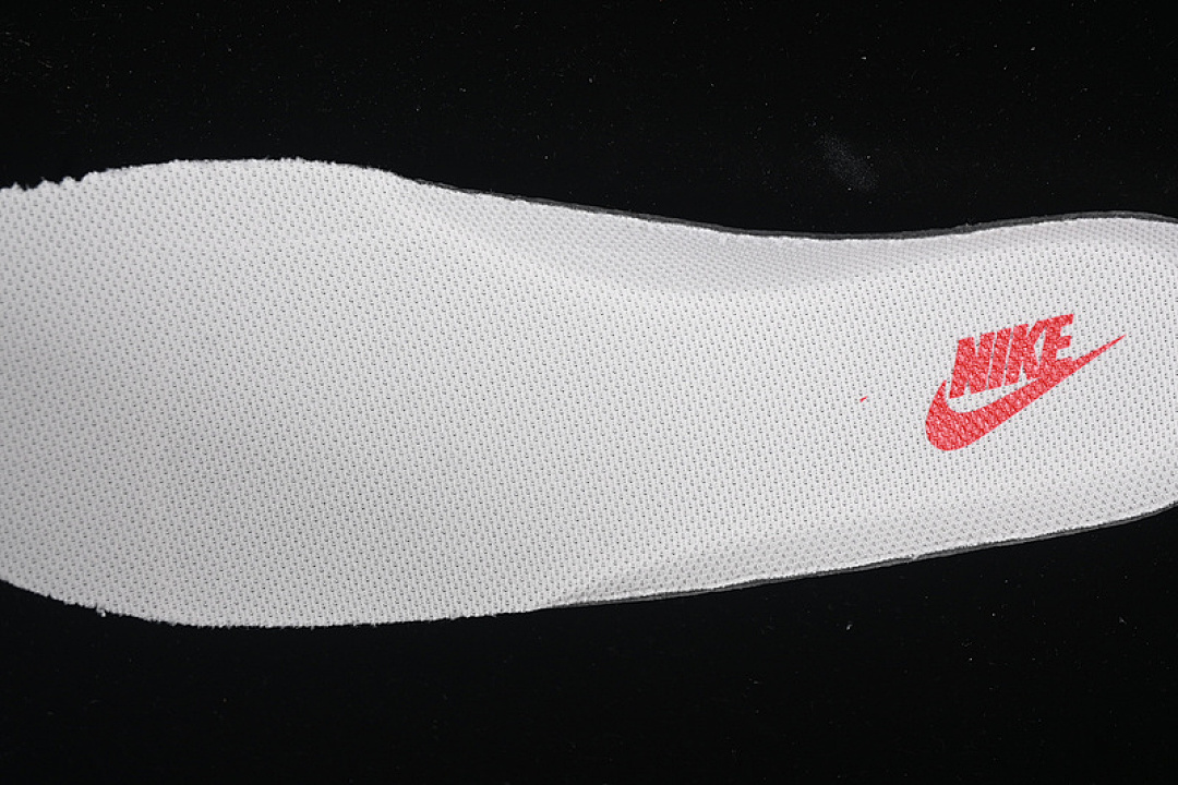 Nike [XZ6188-715]-[AIR FORCE 1 07 LOW SUPREME WHITE/GREY/RED]-[WOMAN:36-39]-[MAN:40-45] - Image 4
