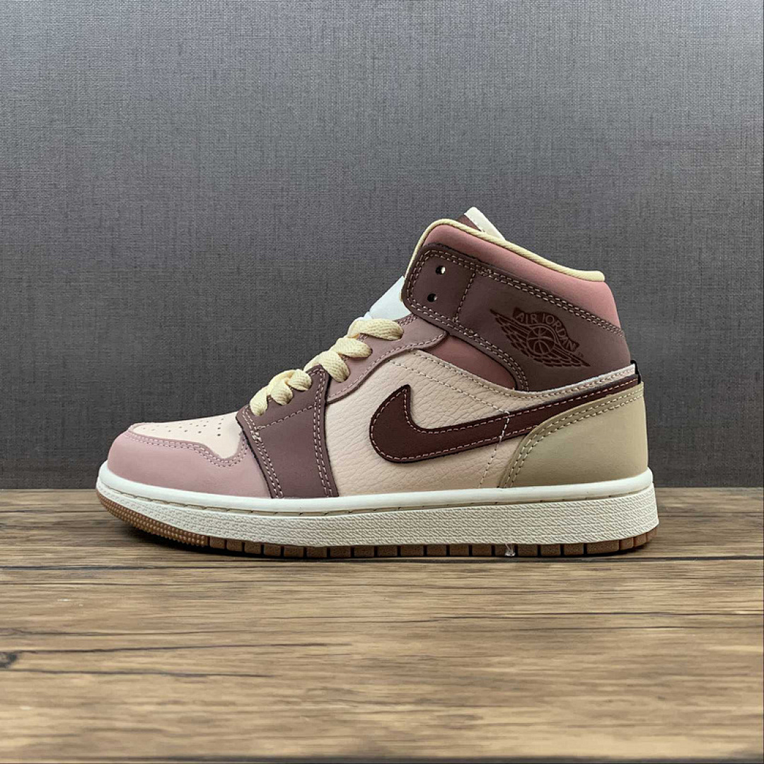 Jordan AIR Jordan 1 MID BROWN/PINK/WHITE · DO7440-821, photo 1