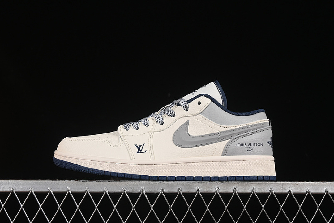 Jordan [XS6086-557]-[AIR JORDAN 1 LOW LV WHITE/GREY]-[WOMAN:36-39]-[MAN:40-45], photo 1