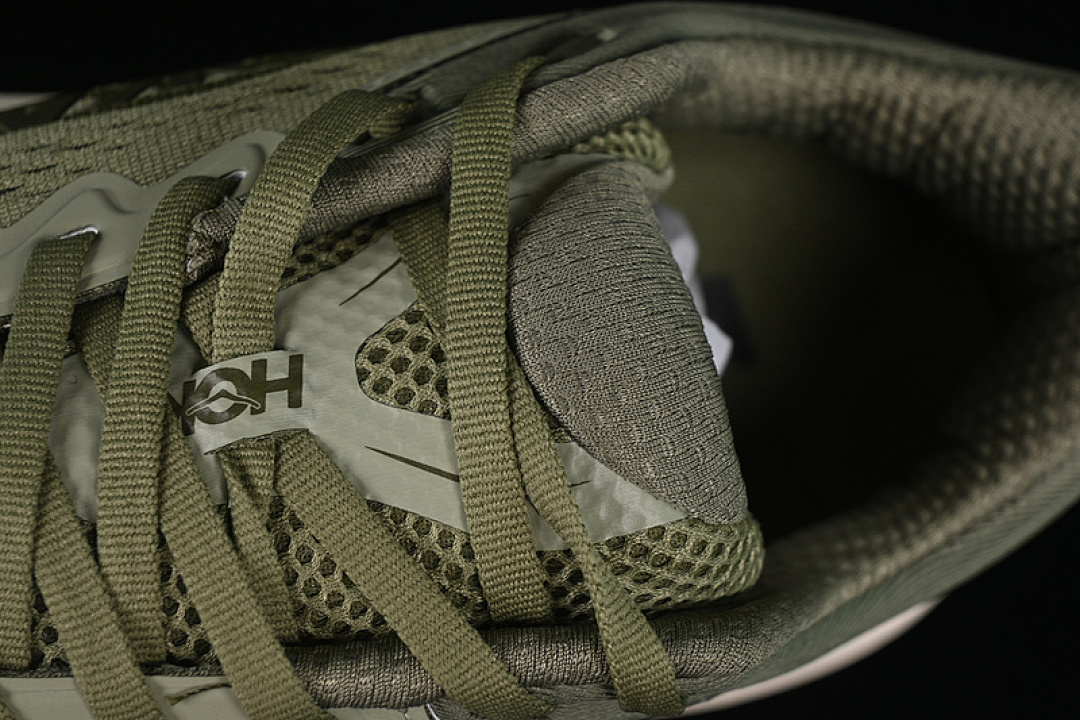 On Running [1162011 SSSC]-[HOKA ONE BONDI 9 WHITE/GREEN]-[WOMAN:36-39]-[MAN:40-45] - Image 9