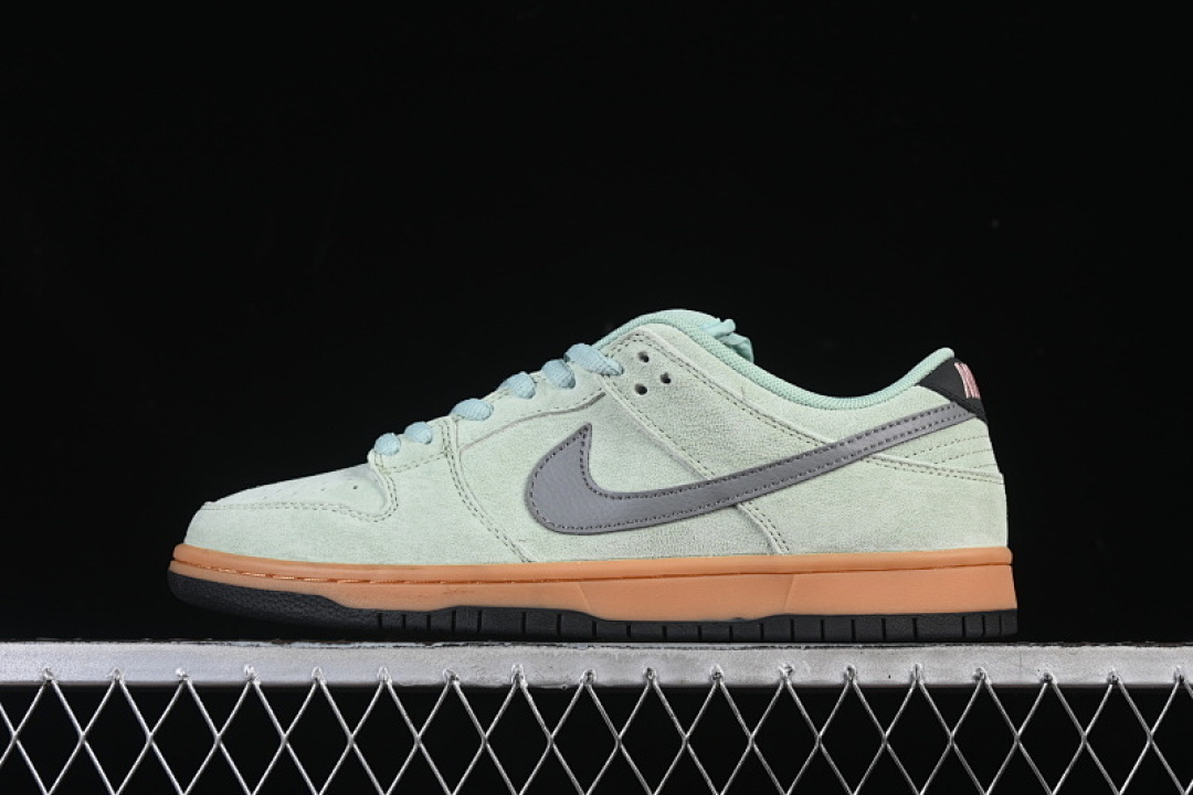 Nike DUNK LOW VERDUGO MOUNTAIN GREEN/GREY/ORANGE · HQ1626-300, photo 1