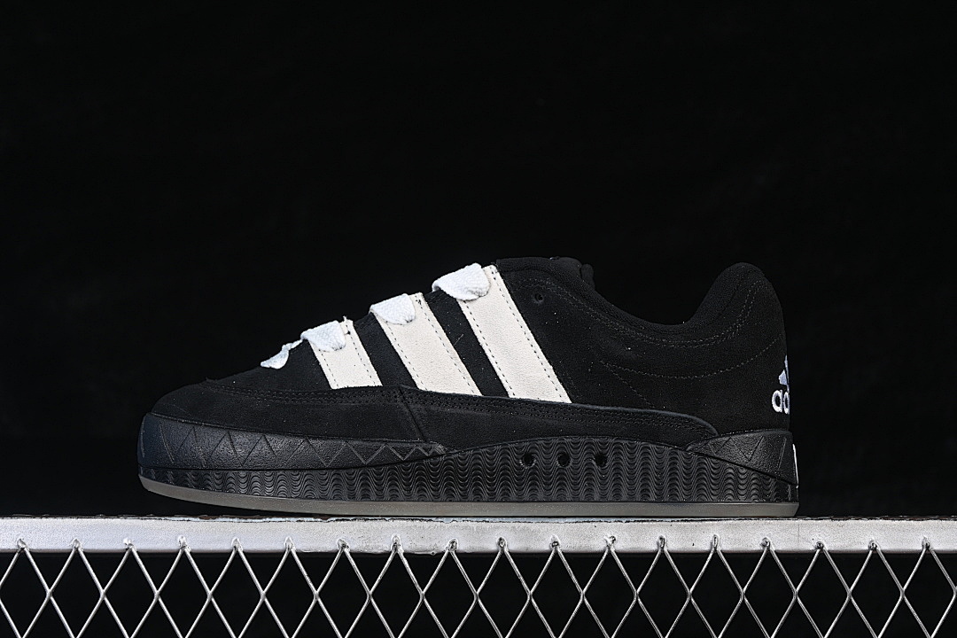 ADIMATIC CASUAL SHOES CORE BLACK/CRYSTAL WHITE/GUM 3 · HQ6900, photo 1
