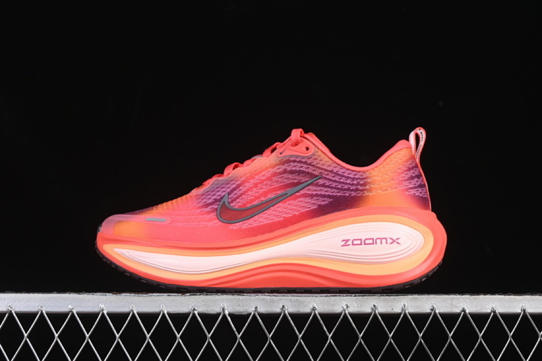 Nike Nike AIR ZOOM VOMERO PLUS AIR CUSHION SHOES ORANGE/PINK · IH2091-800, photo 1