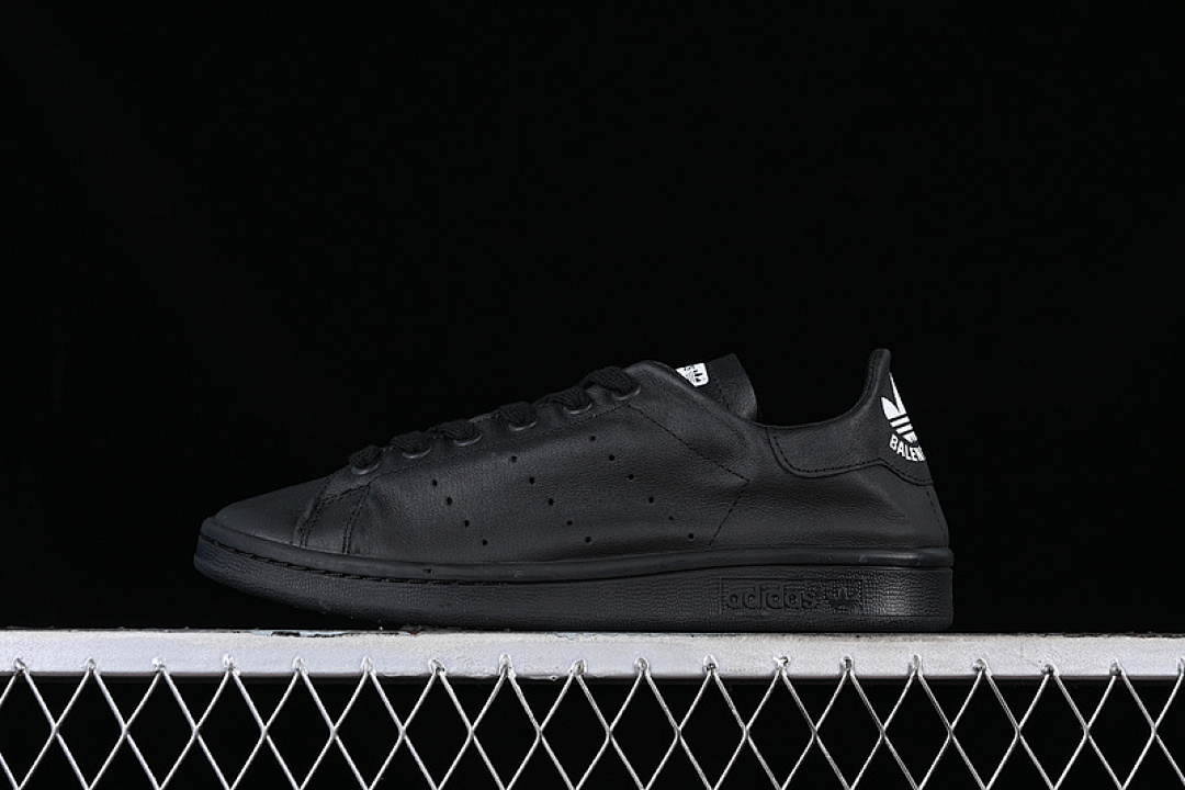 Adidas [WBDV31000]-[ADIDAS ORIGINAL STAN SMITH X BA*LEN*CIAGA BLACK/WHITE]-[WOMAN:35-39]-[MAN:40-46], photo 1