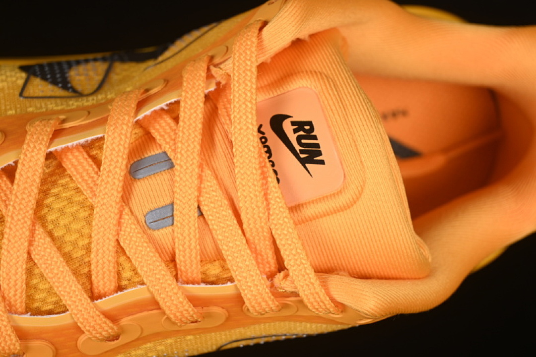 Nike [FN8453-017]-[AIR ZOOM PEGASUS PREMIUM YELLOW/BLACK]-[WOMAN:36-39]-[MAN:40-45] - Image 9