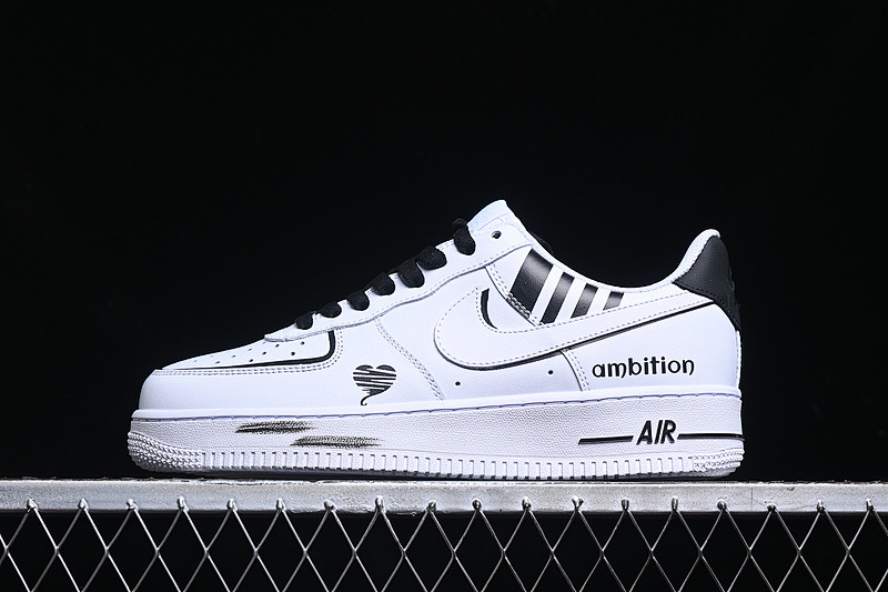 Nike Nike AIR FORCE 1 07 LOW WHITE/BLACK · CW2288-022, photo 1