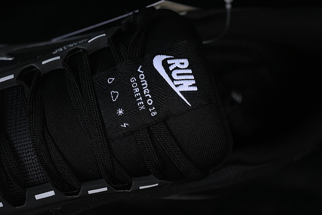 Nike [HQ7002-002]-[AIR ZOOM VOMERO 18 CASUAL SHOES BLACK/WHITE]-[WOMAN:36-39]-[MAN:40-45] - Image 8