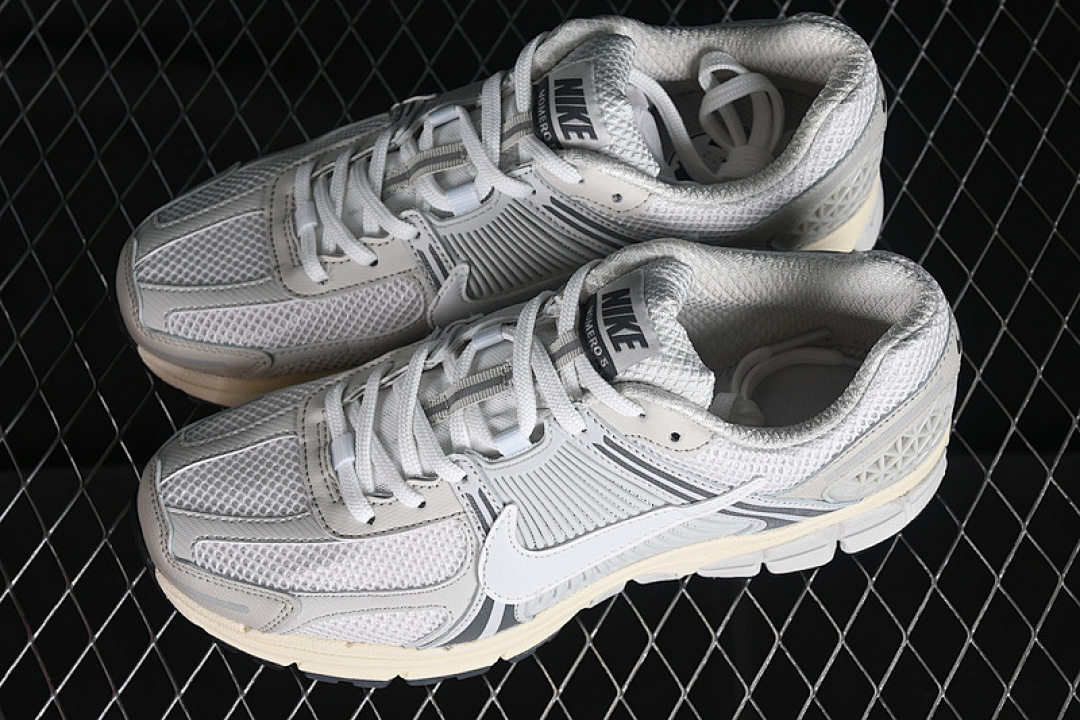 Nike [HF0731-007]-[ZOOM VOMERO 5 SP PLATINUM TINT/CASHMERE/IRON GREY/PHOTON DUST]-[UNISEX:36-46] - Image 11